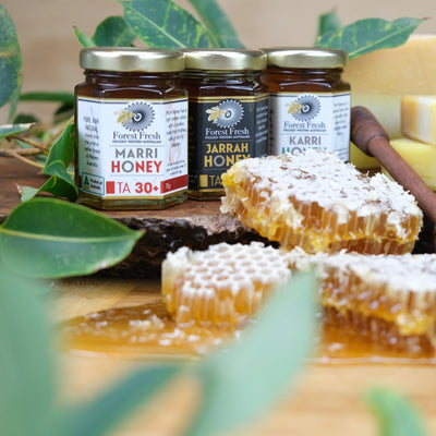 premium raw honey gift set
